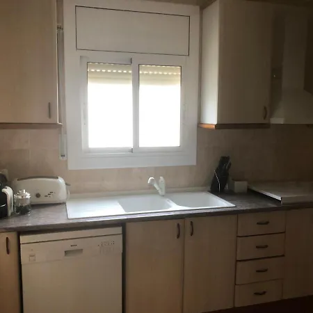 Casa Con Gran Piscina Particular Cerca Playa Torredembarra